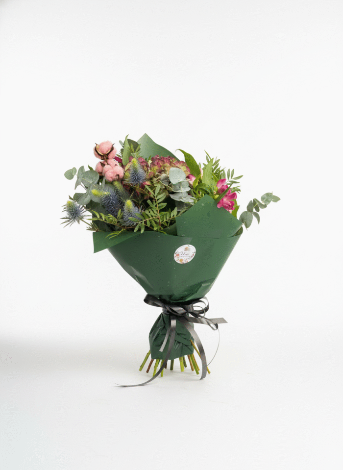 🎓 Seasonal Celebration Bouquet